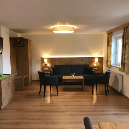 Apartment Gruenfelder Oberperfuss