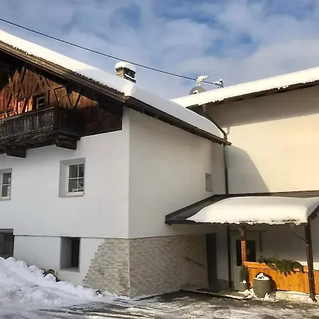 Gruenfelder Apartment Oberperfuss