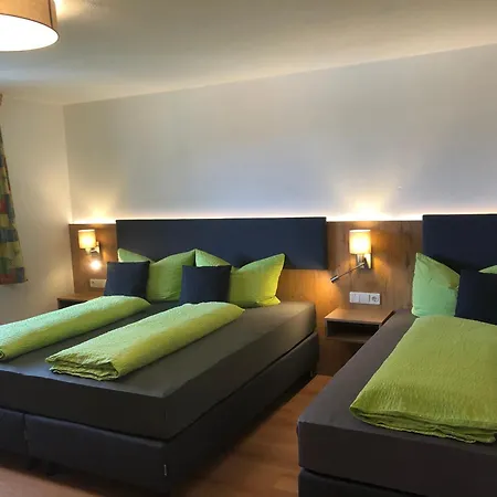 Gruenfelder Oberperfuss