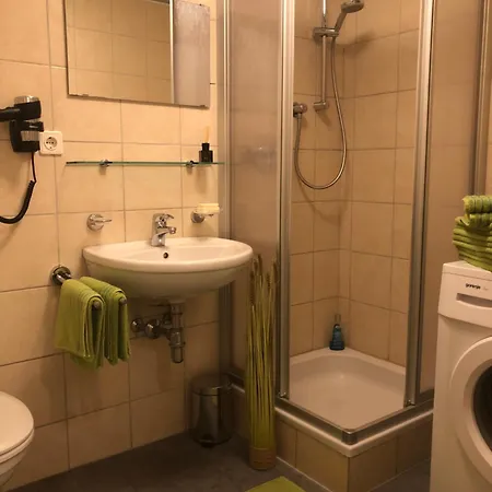 Gruenfelder Oberperfuss