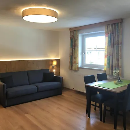 Gruenfelder * Oberperfuss