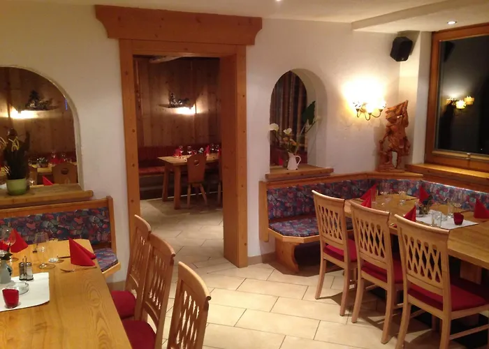 Grünfelder * Oberperfuss